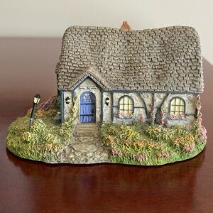 Thomas Kinkade's Candlelight Cottages Collection CHANDLER'S COTTAGE
